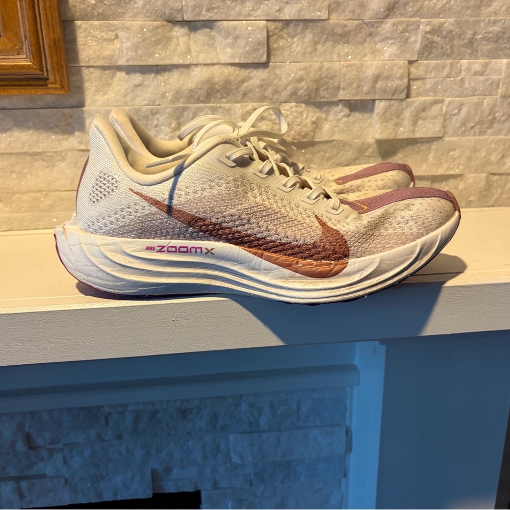 Size 9 Nike Women’s Pegasus Plus White and Metallic Red Bronze Running Shoes
